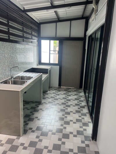 เดอะ คอนเนค สวนหลวง - อ่อนนุช / 🛏 3 ห้องนอน | 🚿 2 ห้องน้ำ