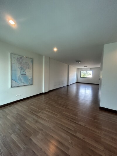 🔥🔥 ให้เช่า ทาวน์โฮม / โฮมออฟฟิศ ราม 2 🔥🔥-7