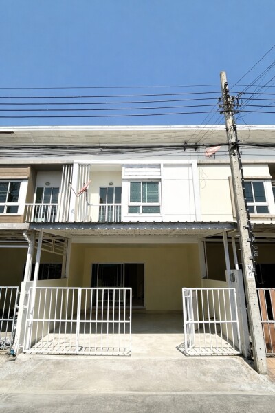 วิลเลต ไลท์ ติวานนท์ - แจ้งวัฒนะ