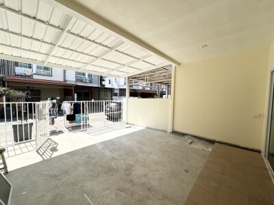 วิลเลต ไลท์ ติวานนท์ - แจ้งวัฒนะ