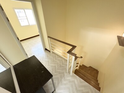 วิลเลต ไลท์ ติวานนท์ - แจ้งวัฒนะ