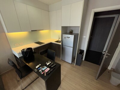 🏢 ให้เช่าคอนโด Urbano Absolute สาธร–ตากสิน 📐 ขนาด / Size: 38 ตร.ม. (38 sq.m.) 🏢 ชั้น / Floor: ชั้น 34-2