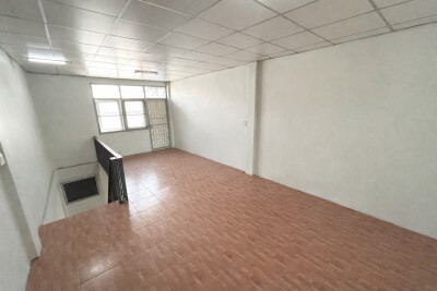 อัพเดทล่าสุด 13/1/2569 🏢 ให้เช่าหรือขาย ตึกแถว 3 ชั้น + ชั้นลอย 📍 ซ.สุขสวัสดิ์ 37/2 (เลยสะพานภูมิพล ก่อนถึงแยกพระประแด-9