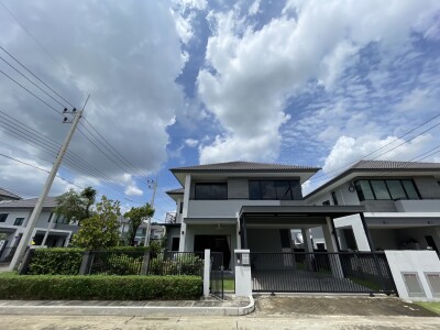 บ้าน เอโทล วงแหวน-ลำลูกกา / ขนาด 185 ตรม ขนาด 75 ตรว *-3