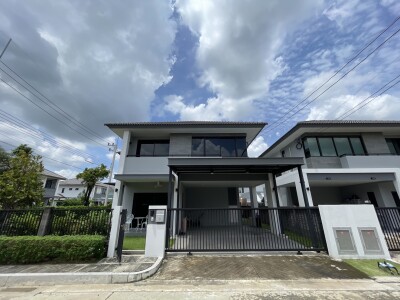 บ้าน เอโทล วงแหวน-ลำลูกกา / ขนาด 185 ตรม ขนาด 75 ตรว *-1