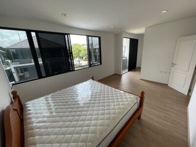 บ้าน เอโทล วงแหวน-ลำลูกกา / ขนาด 185 ตรม ขนาด 75 ตรว *-36