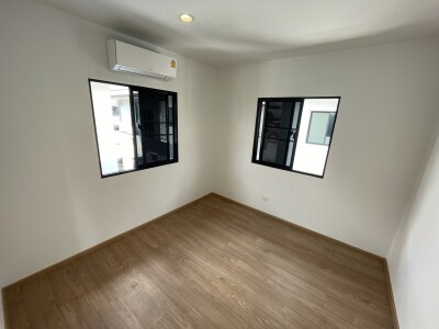 บ้าน เอโทล วงแหวน-ลำลูกกา / ขนาด 185 ตรม ขนาด 75 ตรว *-40