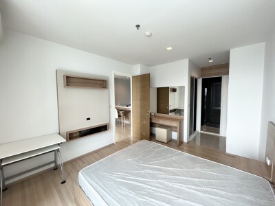 ริธึ่ม พหลฯ - อารีย์ / Rhythm Phahon - Ari