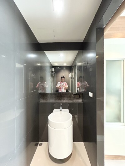 ริธึ่ม พหลฯ - อารีย์ / Rhythm Phahon - Ari