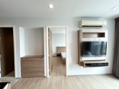 ริธึ่ม พหลฯ - อารีย์ / Rhythm Phahon - Ari