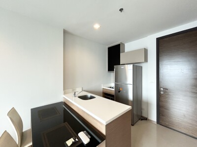 ริธึ่ม พหลฯ - อารีย์ / Rhythm Phahon - Ari