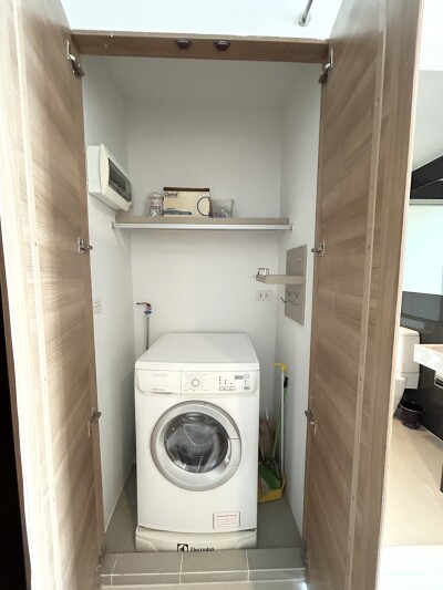 ริธึ่ม พหลฯ - อารีย์ / Rhythm Phahon - Ari