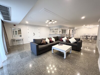 โอเรียลเต็ล ทาวเวอร์ / Oriental Towers-1