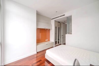 แอทธินี เรสซิเด้นซ์ / Athenee Residence