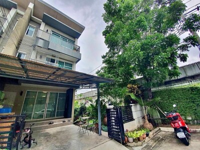 ทาวน์ อเวนิว พระราม 9-3