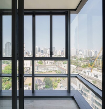 เดอะ แบงค็อค ทองหล่อ / 📐 ขนาด 90 ตร.ม. | ห้องเลขที่ 91/72 🏢 ชั้น 14 วิวดี เงียบสงบ เป็นส่วนตัว