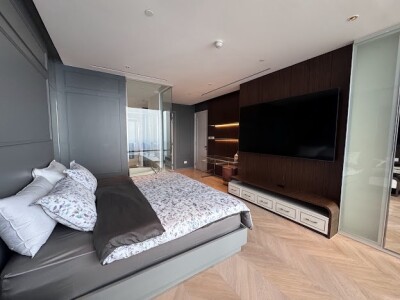 โฟร์ซีซั่นส์ ไพรเวท เรสซิเด้นซ์ / 📌 ยูนิต 300/21 | ชั้น 64 | ขนาด 125 ตร.ม. 🛏 2 ห้องนอน | 🛁 2 ห้องน้ำ | 🚗 ที่จอดรถส่