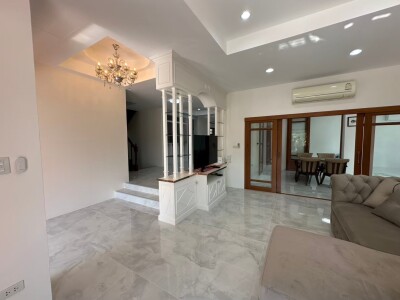 เพอร์เฟคเพลส รามคำแหง 164