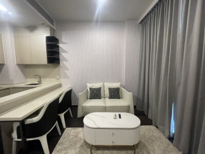 ลาวิค สุขุมวิท 57 / 🛏 1 ห้องนอน | 🚿 1 ห้องน้ำ 📍 ชั้น 22 | ห้องยูนิต 8/175