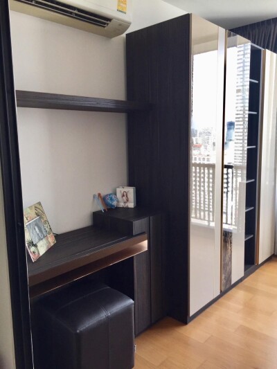 โนเบิล รีโว สีลม / Noble Revo Silom