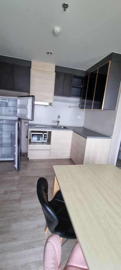 พลัมคอนโด รามคำแหง สเตชั่น / แบบ 2 ห้องนอน 2 ห้องน้ำ 1 ห้องนั่งเล่น ขนาด 47 ตรม. ชั้น 12