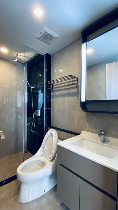 วัน ไนน์ ไฟว์ อโศก - พระราม 9 / One9Five Asoke - Rama 9 (oneninefive , one nine five)