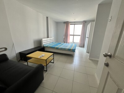 เดอะ เซ็นเตอร์ คอนโดมิเนียม / The Center Condominium-2