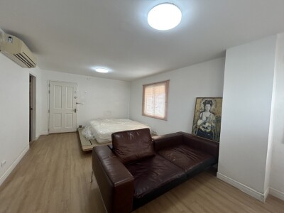 คอนโด วัน เอ็กซ์ สาทร – นราธิวาส / Condo One X Sathorn - Narathiwat