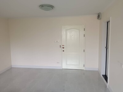 ลุมพินี เพลส นราธิวาส 24 / Condo Lumpini Place Narathiwas 24