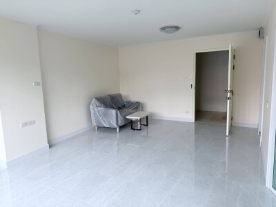 ลุมพินี เพลส นราธิวาส 24 / Condo Lumpini Place Narathiwas 24